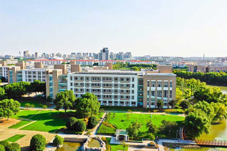 上海工程技术大学